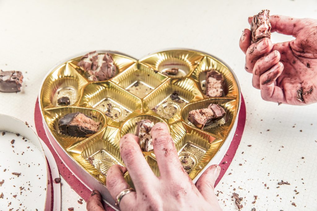 Warum man(n) am Valentinstag mit Schokolade immer falsch liegt.